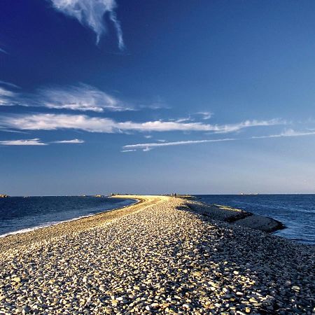 Gite Independant En Duplex Proche Mer Cote De Granit Rose Pleubian Buitenkant foto
