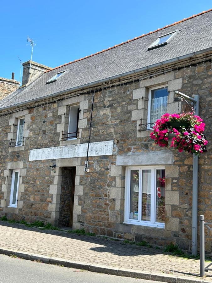 Gite Independant En Duplex Proche Mer Cote De Granit Rose Pleubian Buitenkant foto